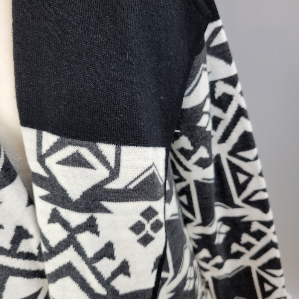 Everly Cardigan - Picture 2 of 4